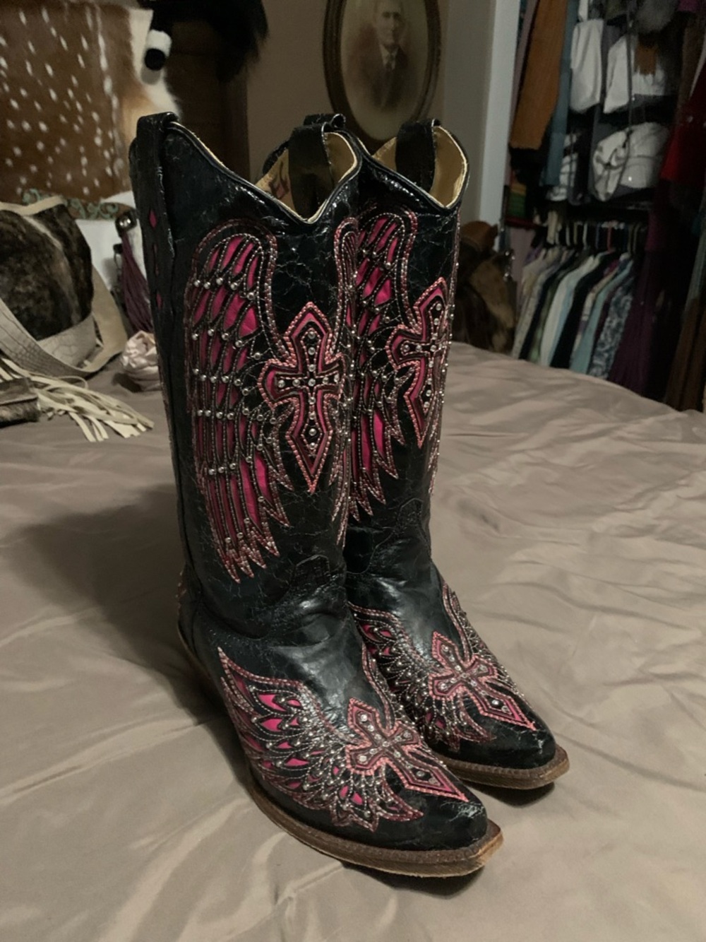 Black Western Boots with Pink Wing Embroidery